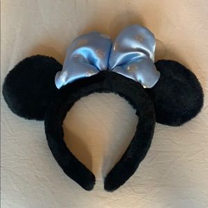 Disneyland Minnie Mouse ears